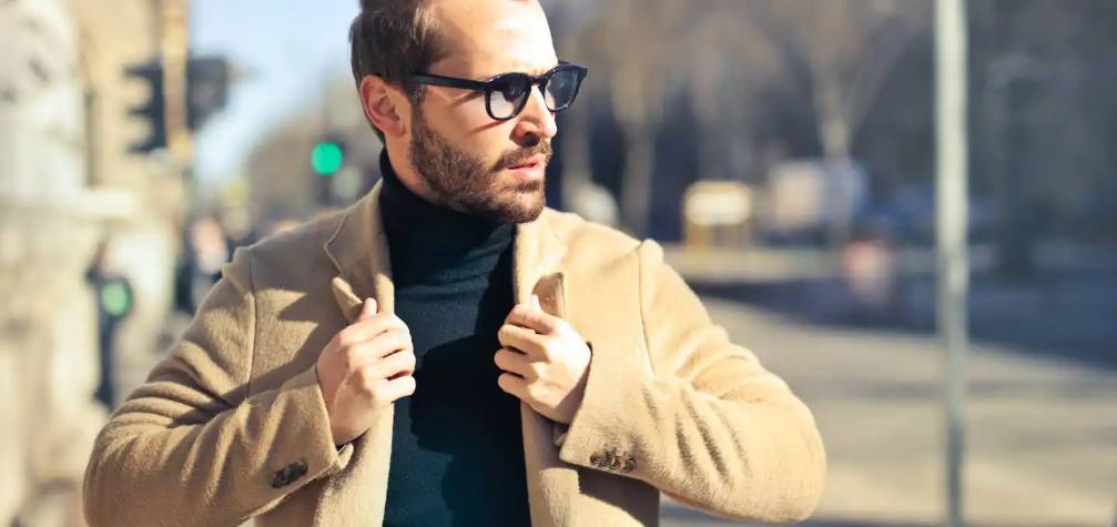 Exploring Men's Streetwear: Urban Fashion Trends