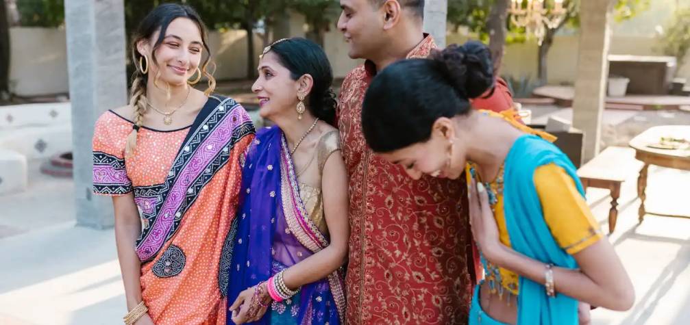 Fashion Inspirations from Indian Couture: A Closer Look